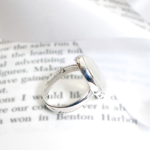 MOONSTONE Ring, Amazing Blue Flash Moonstone, Pretty Ring, Natural Moonstone - Picture 3 of 7